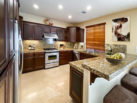 4th image of 4740 Snead Dr