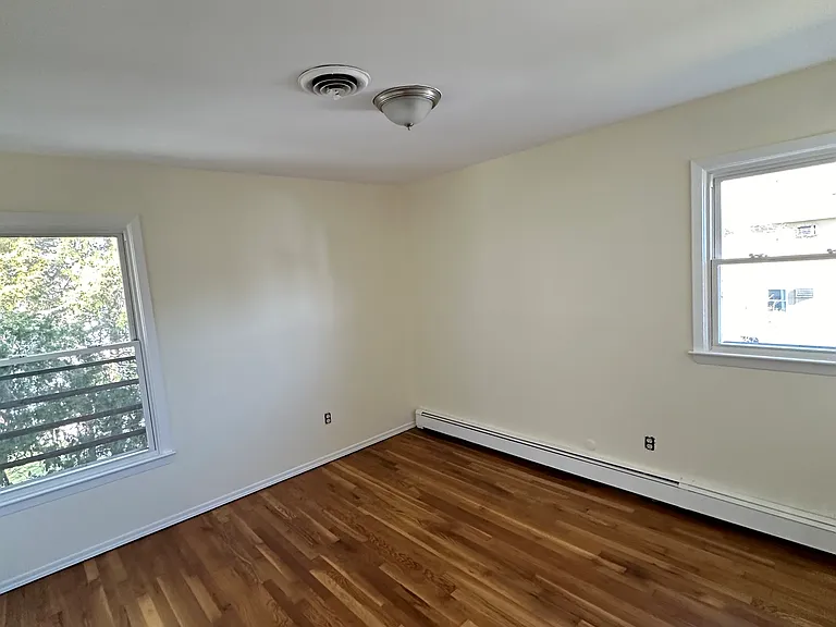 49 Jamie Ct #2 — Photo 14