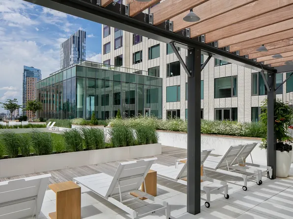 10 City Point image 12 of 28