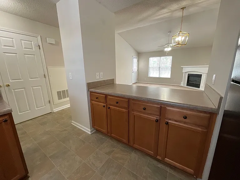 Meridian Park Apartments — Photo 120