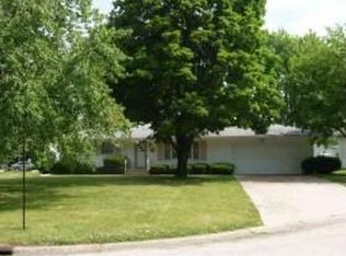 500 15th Ave, Hampton, IL 61256