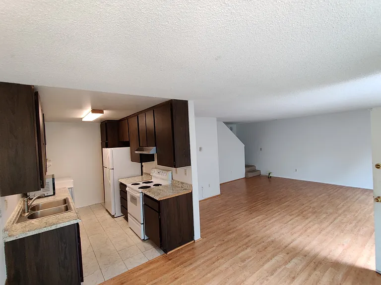 7861 Camino Huerta — Photo 4