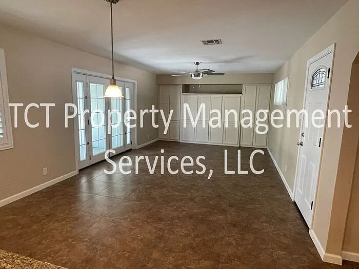 3 bed, 2.0 bath, 1470 sqft, $2,695 — Photo 4