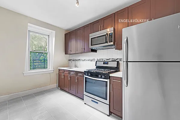 Rented by Engel & Völkers New York City | media 11