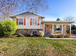 18450 N Oak Ct, Clinton Township, MI 48038