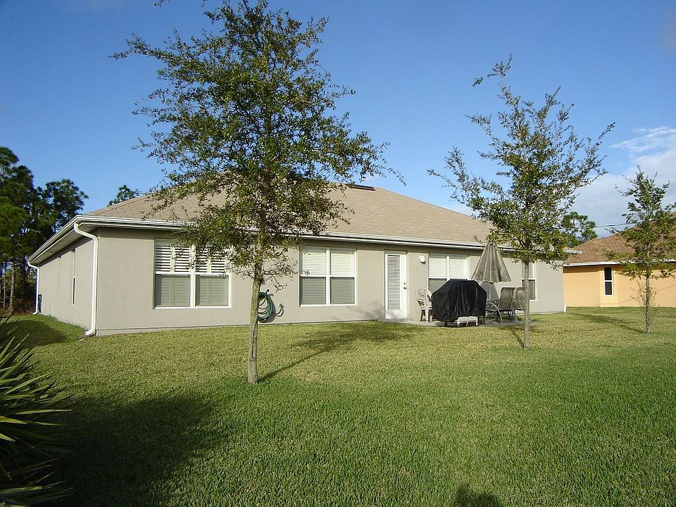 2nd image of 872 Majestic Ave