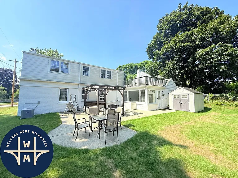 10431 W Hillside Ave — Photo 22