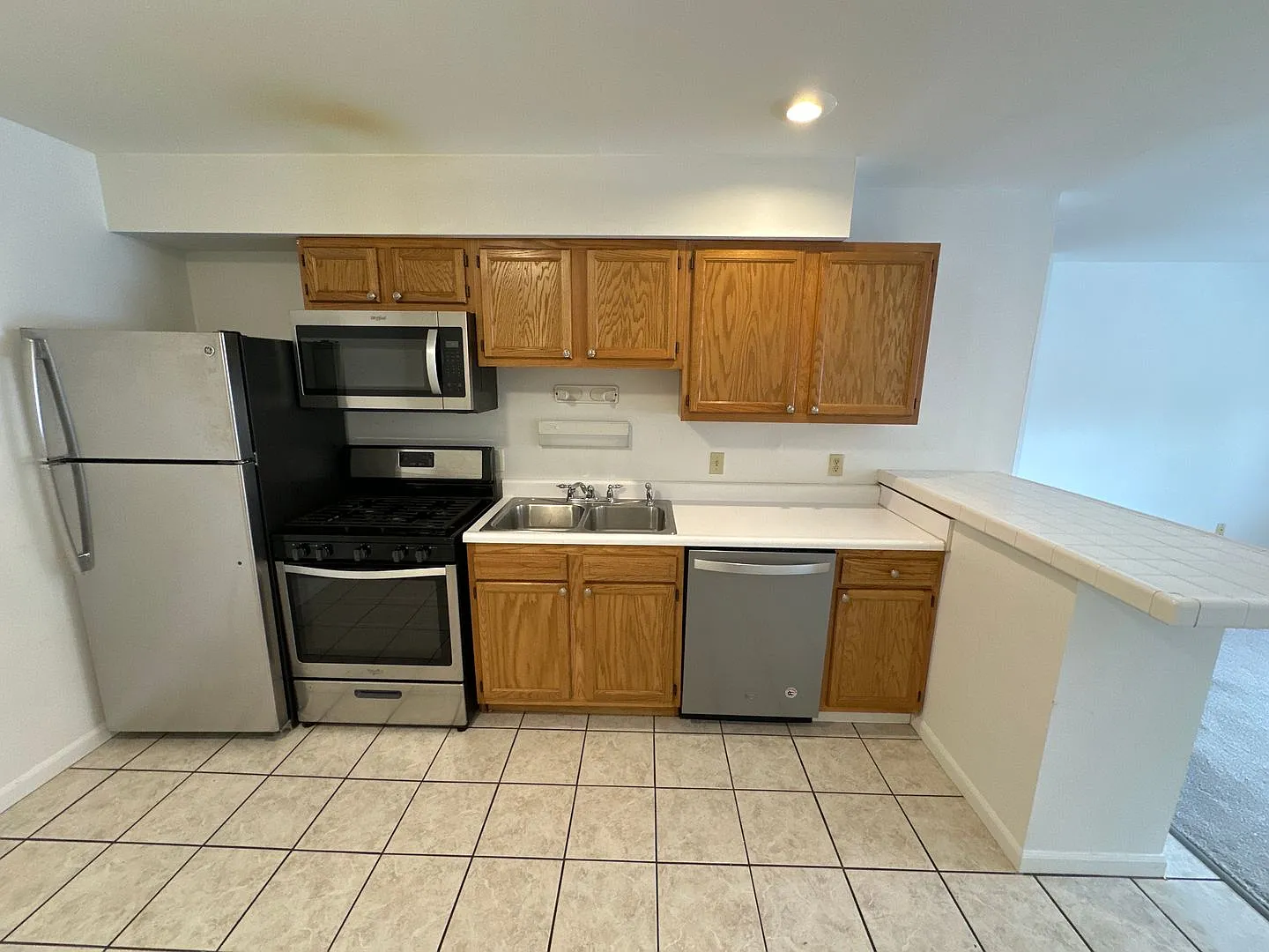 E 15th Ave 325 TPP — Photo 4