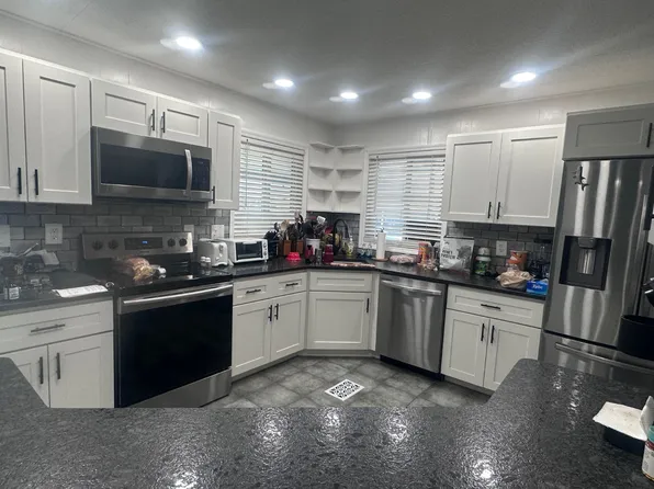 279 Blue Beard Dr #279, North Fort Myers, FL 33917