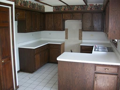 5th image of 251 Sunshine Dr
