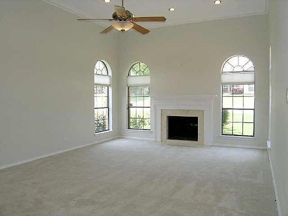 2nd image of 2012 Woodberry Dr
