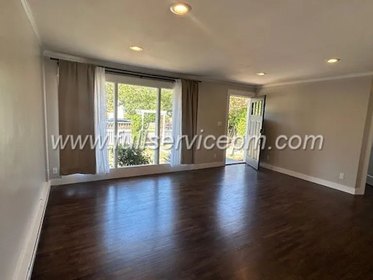9322 31st Ave SW — Photo 8