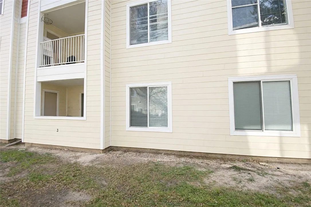4 bed, 1236 sqft, $1,500 — Photo 1