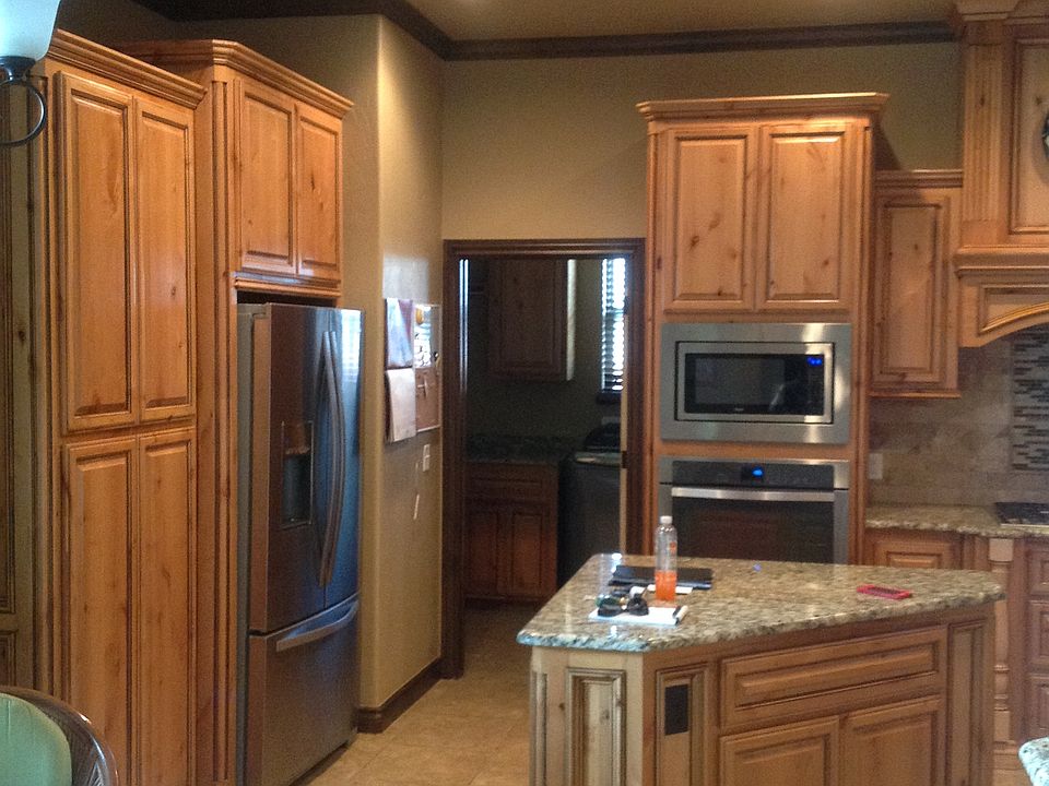 Kitchen with Large Island