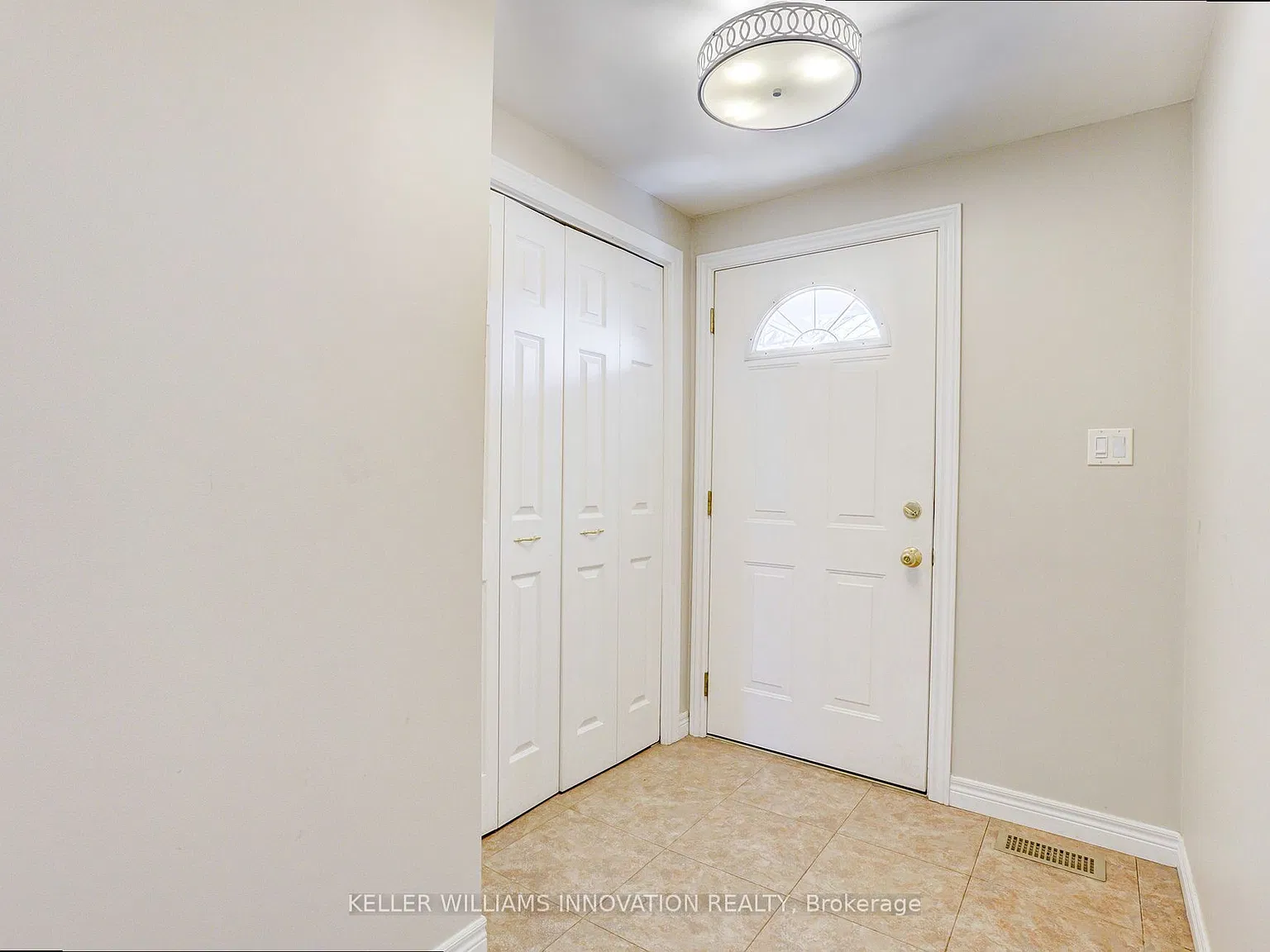 3 bed, $2,400 — Photo 4