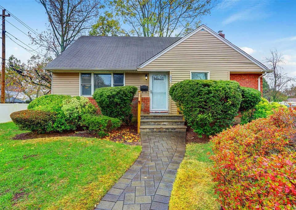 1st image of 534 Seaman Ave