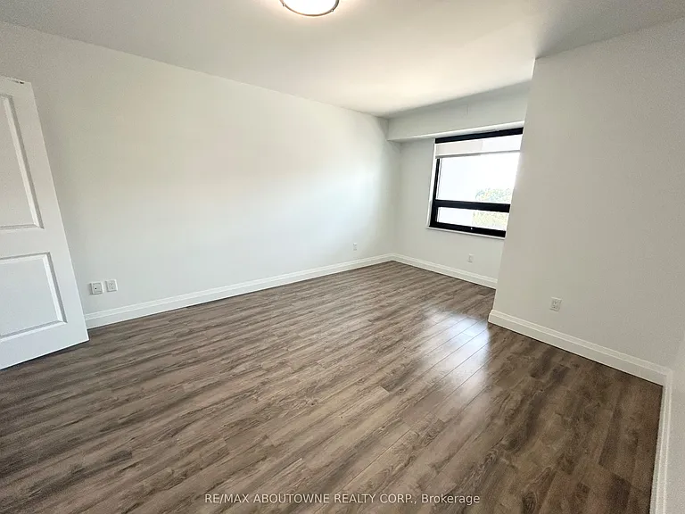 460A Belmont Ave W #1008 — Photo 9