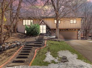 1108 Lacota Cir, Burnsville, MN 55337