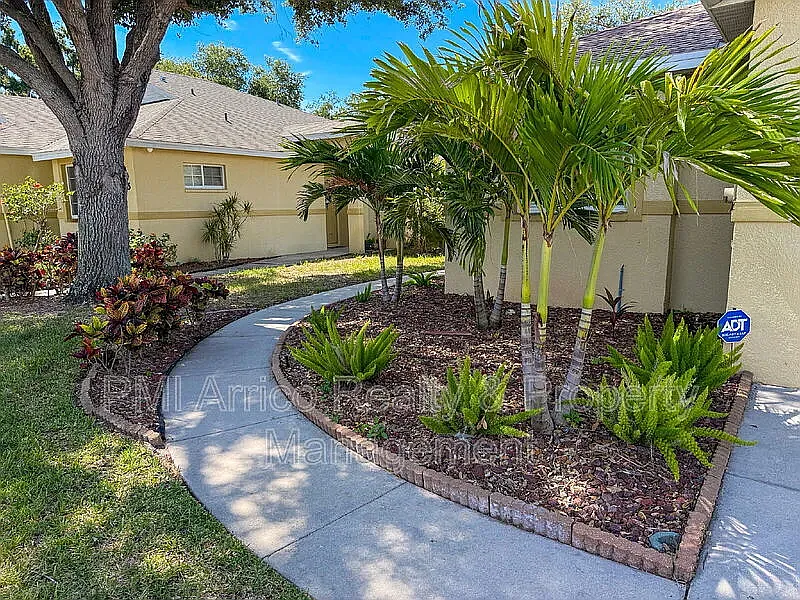 2 bed, 1243 sqft, $1,930 — Photo 3