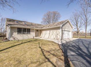 W280N1939 Prospect Ave, Pewaukee, WI 53072