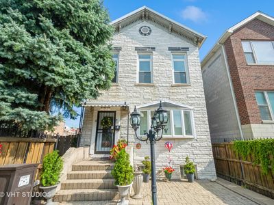 2418 W Arthington St, Chicago, IL, 60612