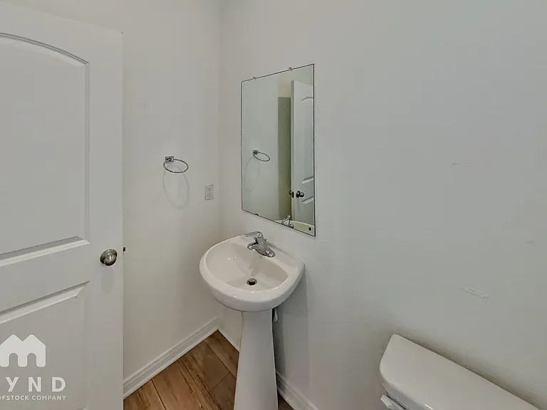 10846 Emerick St — Photo 15