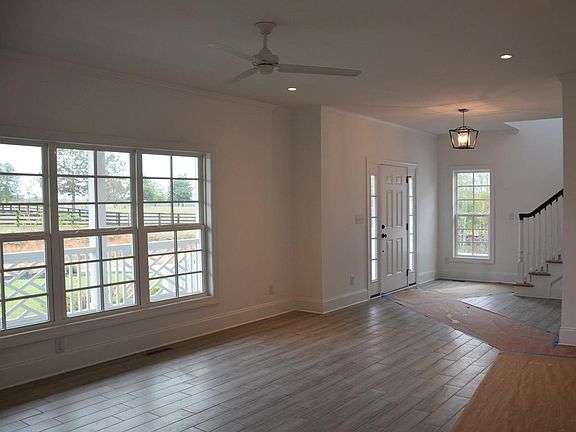 3rd image of 845 Laurens St NW