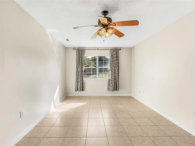 2707 Lakewood Ln — Photo 17