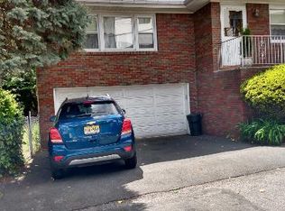 12 Arlington Ter #2, Edgewater, NJ 07020