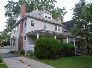 2180 Bellfield Ave, Cleveland Heights, OH 44106