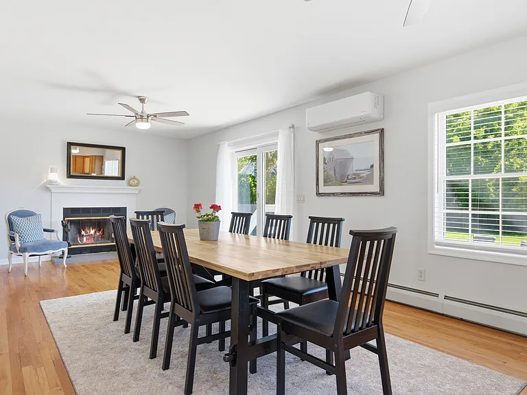 59 Peconic Ave — Photo 10