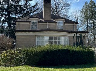 1516 Homecrest Ave, Kalamazoo, MI 49001