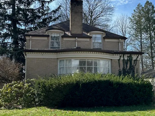 1516 Homecrest Ave, Kalamazoo, MI 49001