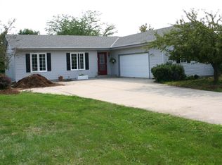 N66W35023 Lappland Xing, Oconomowoc, WI 53066