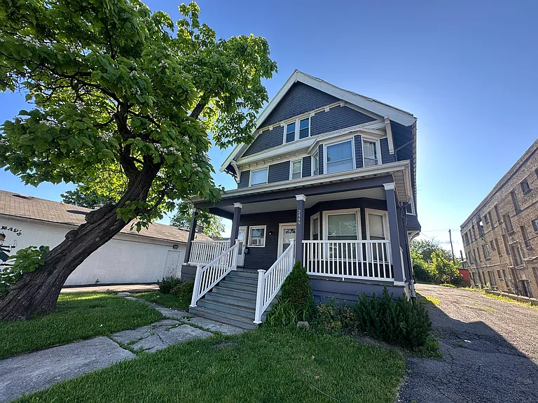 2449 Delaware Ave #2UPR — Photo 19
