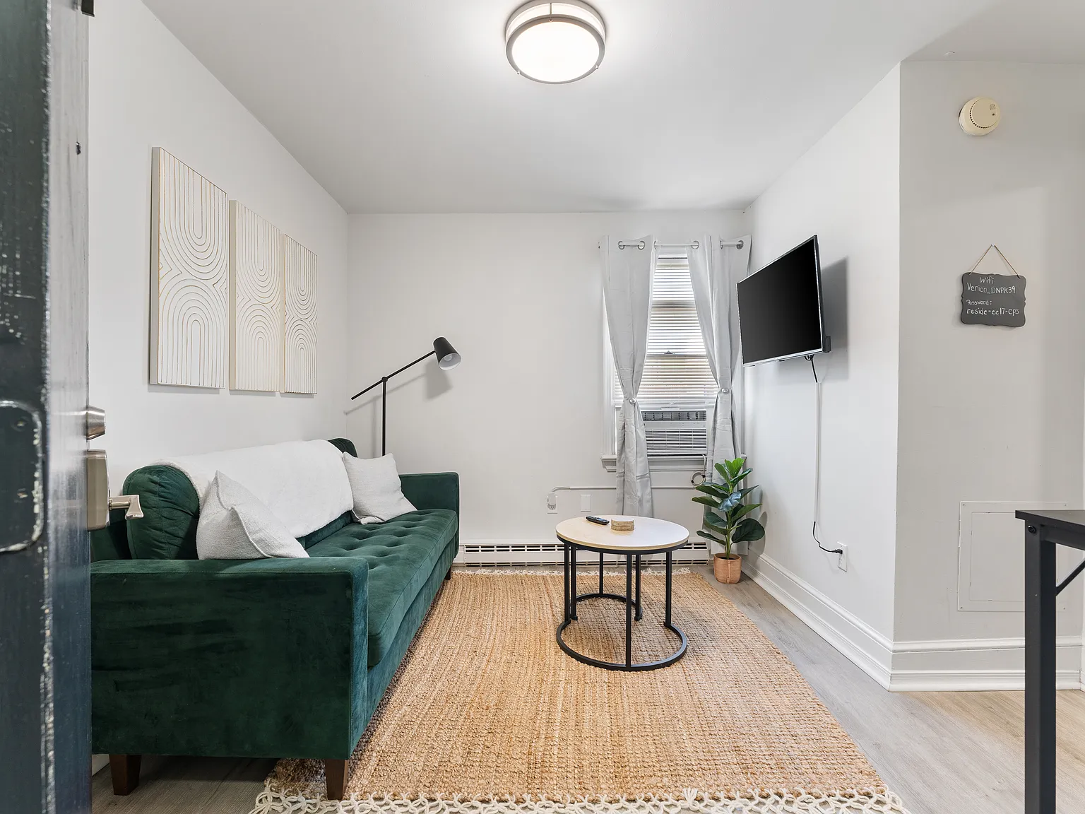 1 bed, $2,795 — Photo 2