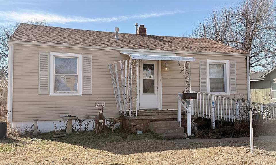 1st image of 1216 SW 39th St