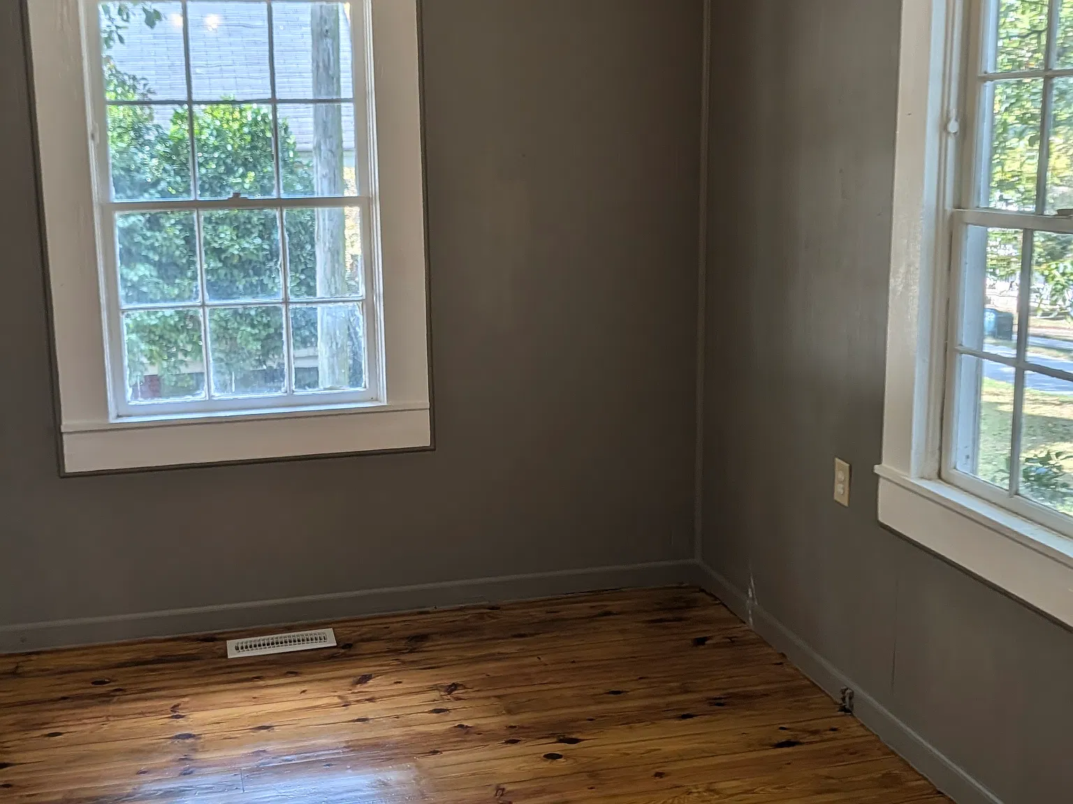 3 bed, 848 sqft, $1,400 — Photo 3