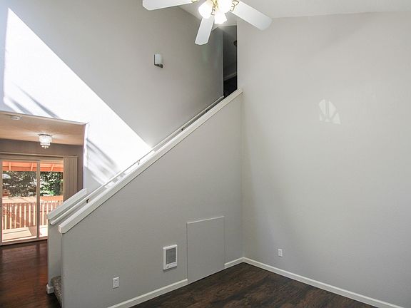 4th image of 5905-5915 Mooseberry St SE