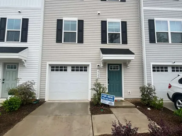 6126 Carrick Bend Ct, Charlotte, NC 28269