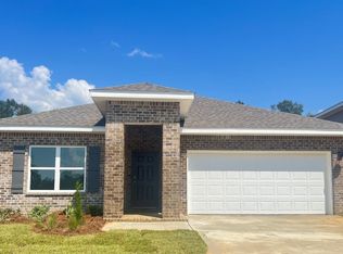 129 Albatross St, Cantonment, FL 32533