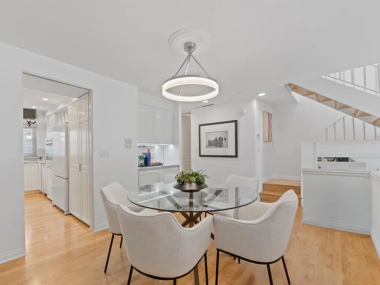9501 W Olympic Blvd — Photo 14