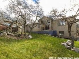 3070 E Maxine Dr, Layton, UT 84040