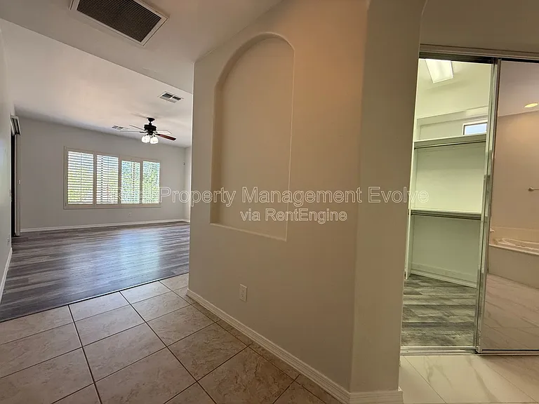 23012 N 38th Pl — Photo 16