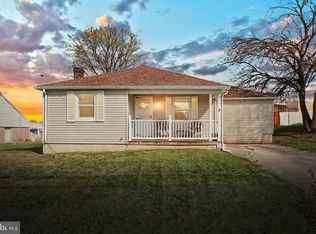 53 2nd St, Windsor, PA 17366