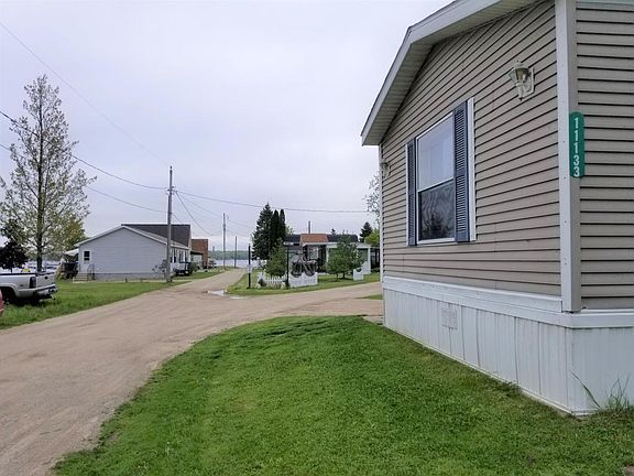 3rd image of 11133 Lake St