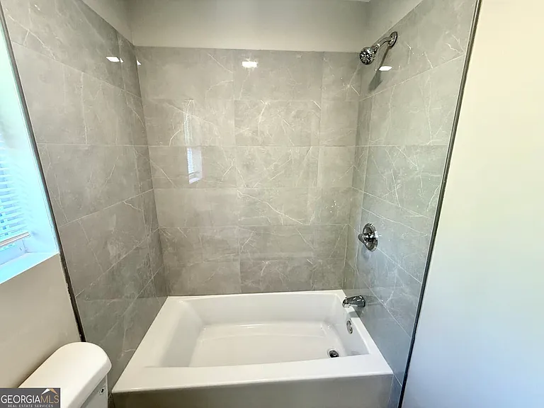 1826 Winchester Trl — Photo 19