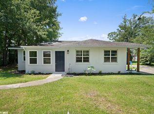 318 Orange Ave E, Foley, AL 36535