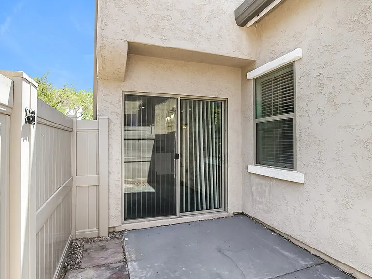 26681 N Babbling Brook Dr — Photo 16