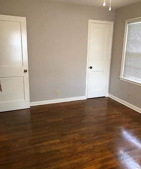 2702 W Maple St — Photo 12